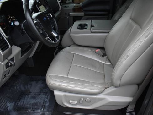 Used 2018 Ford F150 Lariat AWD/4WD image 23