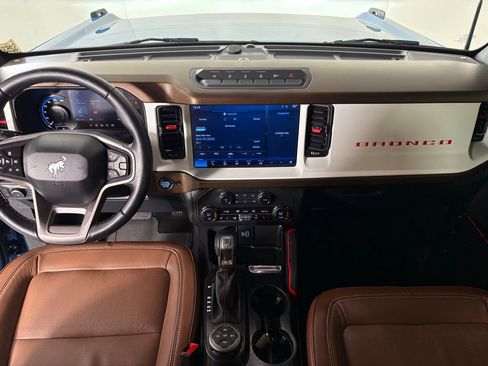Used 2024 Ford Bronco Heritage Edition AWD/4WD image 33