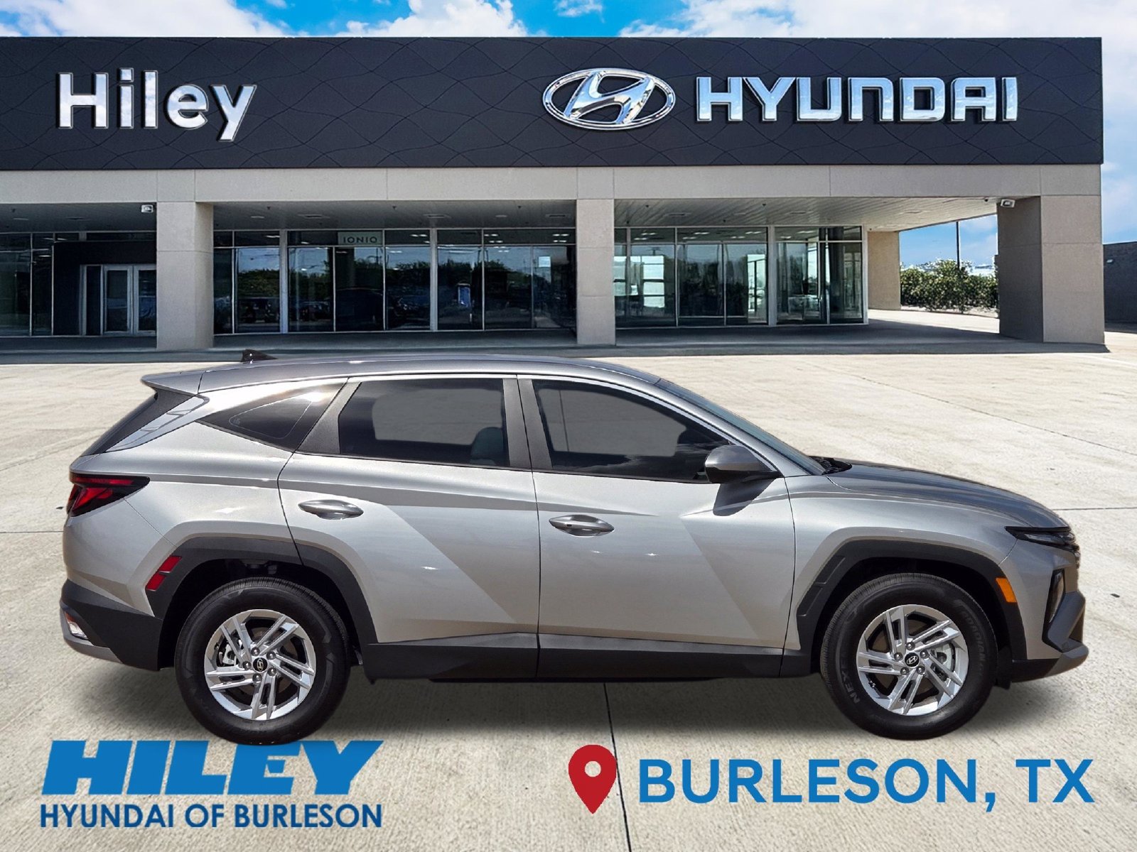Certified 2026 Hyundai Tucson SE FWD image 3