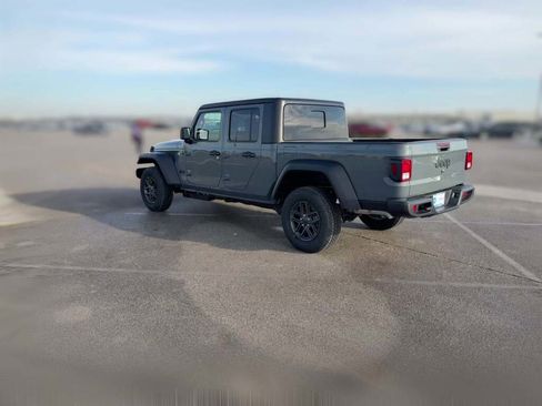 New 2026 Jeep Gladiator Sport image 8