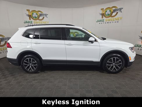 Used 2021 Volkswagen Tiguan SE image 9