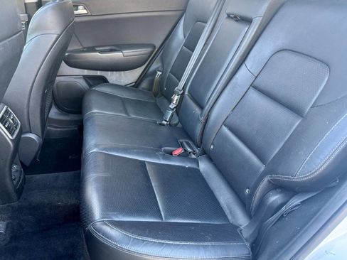 Used 2017 Kia Sportage EX w/ EX Technology Package AWD/4WD image 4