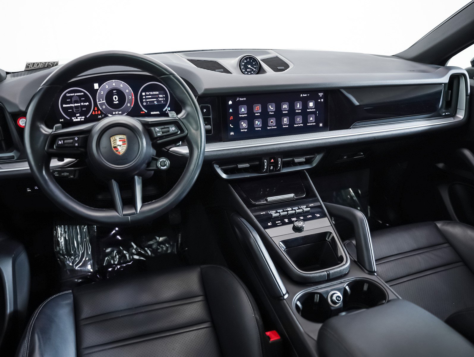 Certified 2024 Porsche Cayenne Coupe AWD/4WD image 19