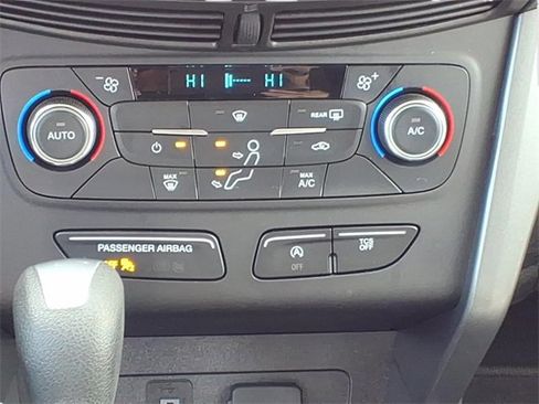 Used 2017 Ford Escape SE image 16