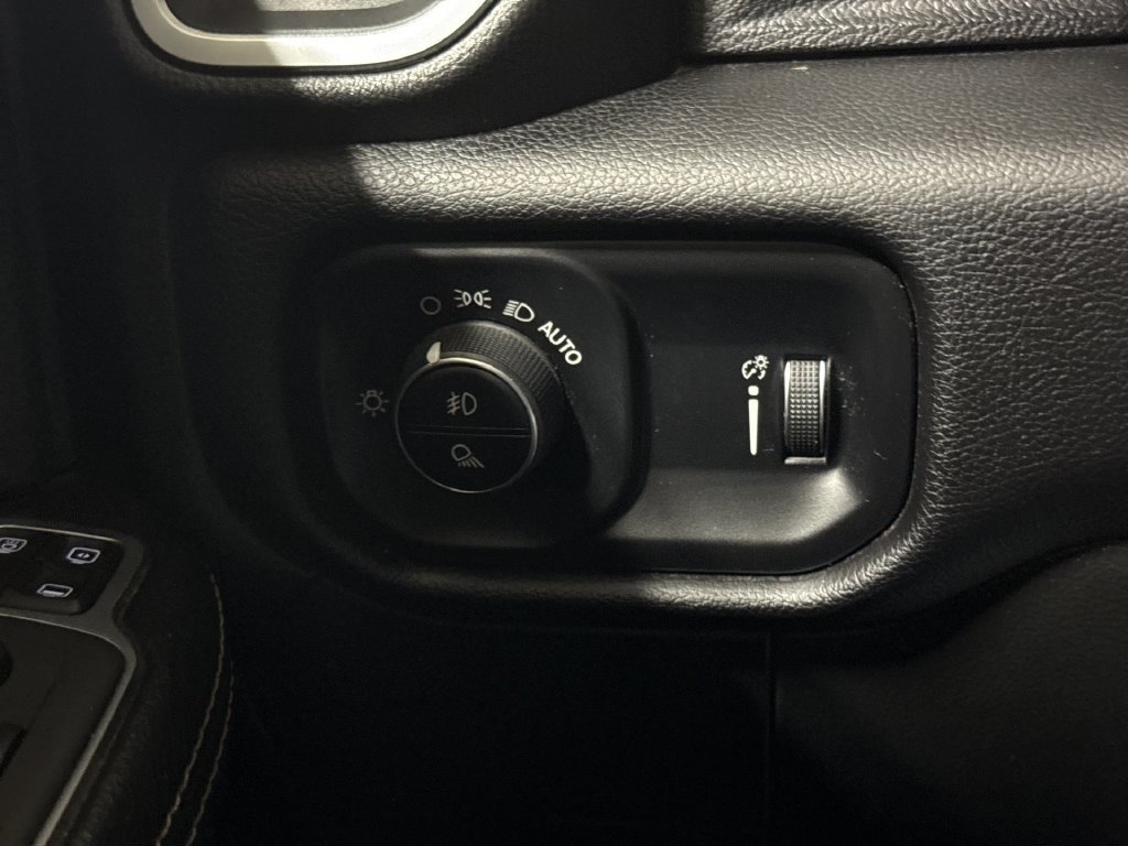 Used 2024 RAM 2500 Big Horn AWD/4WD image 18