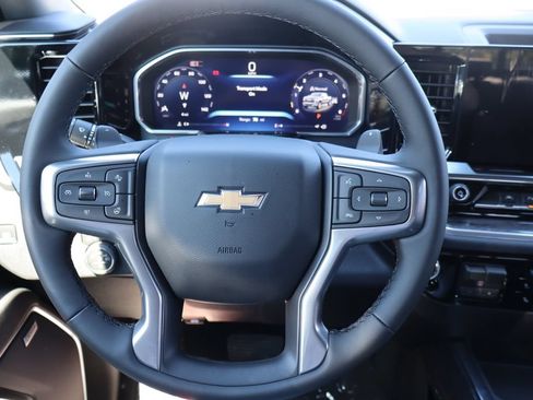 New 2026 Chevrolet Silverado 1500 LTZ w/ LTZ Premium Package AWD/4WD image 7