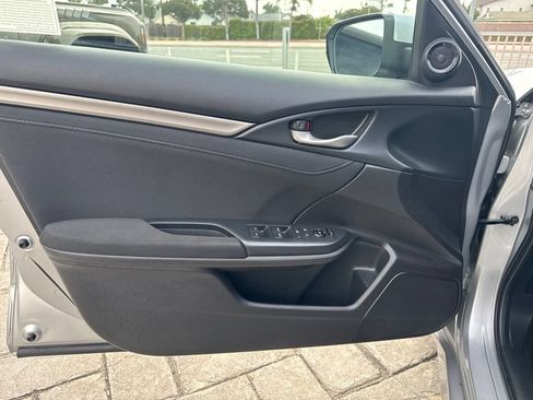Used 2020 Honda Civic EX image 12