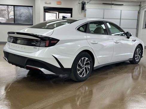 New 2026 Hyundai Sonata Blue FWD image 6