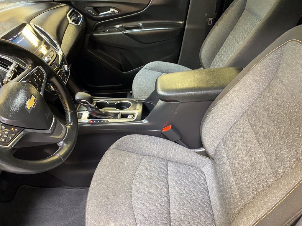 Used 2024 Chevrolet Equinox LT AWD/4WD image 21