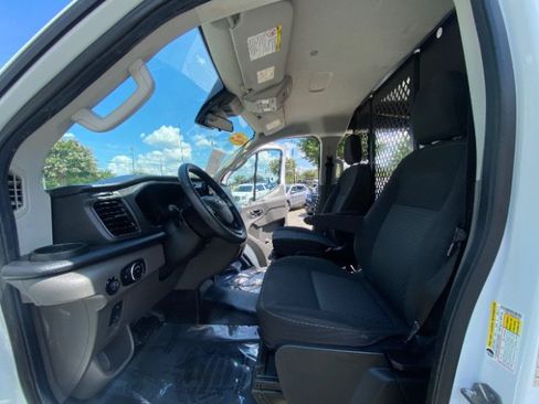 Used 2022 Ford Transit 250 Low Roof w/ Exterior Upgrade Package RWD image 16