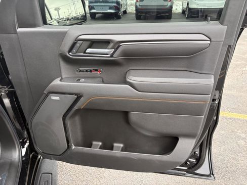 Used 2022 GMC Sierra 1500 AT4 w/ AT4 Premium Package image 17