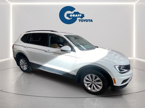 Used 2019 Volkswagen Tiguan SE w/ Panoramic Sunroof Package image 10