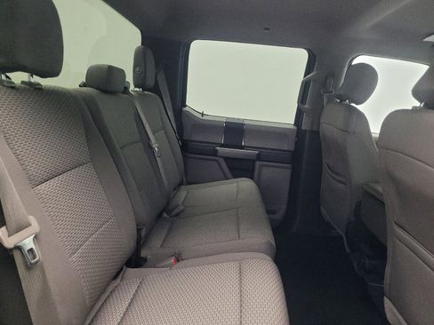 Used 2015 Ford F150 XLT image 19