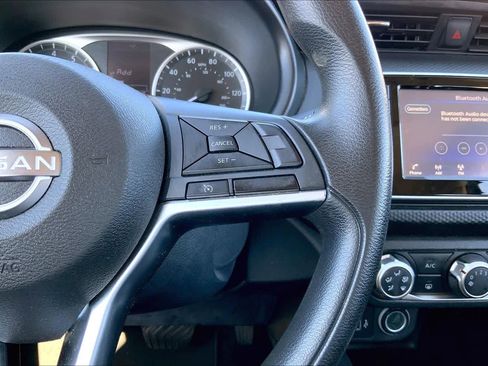 Used 2022 Nissan Kicks S image 25