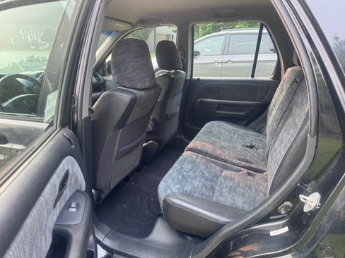 Used 2004 Honda CR-V LX image 5