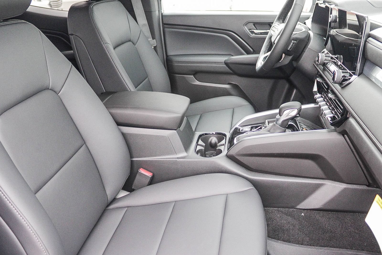 New 2026 Chevrolet Colorado LT w/ LT Convenience Package RWD image 16