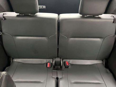 Used 2023 Mitsubishi Outlander SE AWD/4WD image 12
