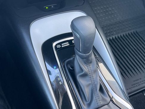 Certified 2024 Toyota Corolla SE w/ SE Package image 22