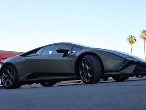 Used 2023 Lamborghini Huracan Tecnica RWD image 13