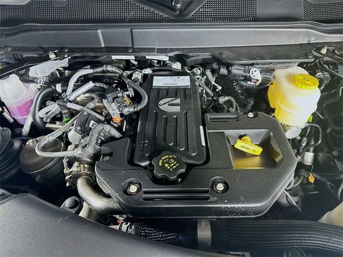 New 2025 RAM 2500 Tradesman image 18