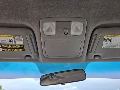 Used 2005 Toyota Highlander 2WD V6 image 21
