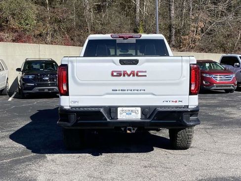 Used 2024 GMC Sierra 1500 AT4X image 5