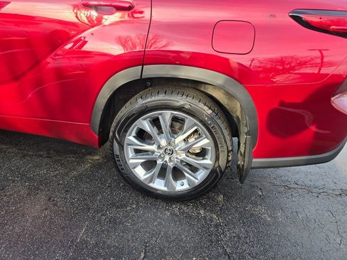 Used 2023 Toyota Highlander Limited AWD/4WD image 4