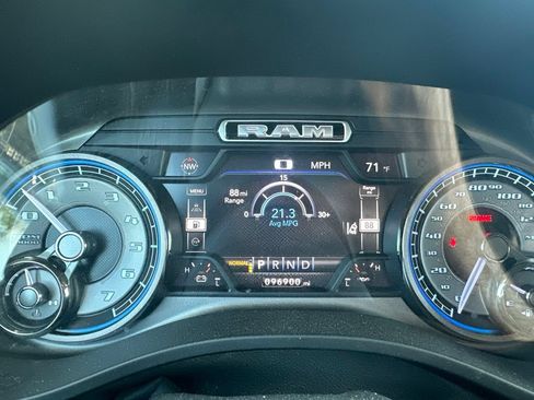 Used 2019 RAM 1500 Limited AWD/4WD image 6
