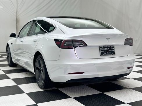 Used 2020 Tesla Model 3 Standard Range Plus image 5