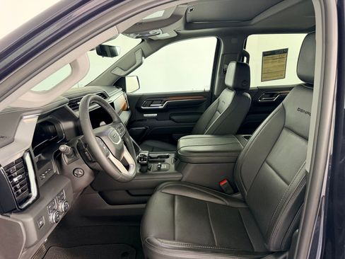 Used 2024 GMC Sierra 1500 Denali w/ Denali Reserve Package image 5