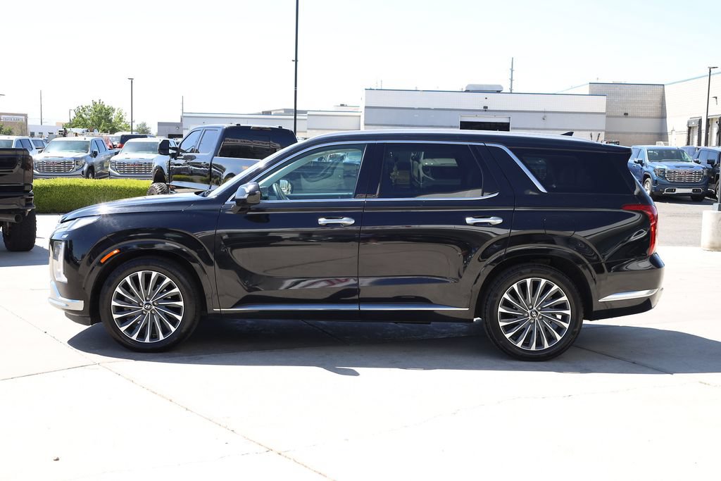 Used 2024 Hyundai Palisade Calligraphy AWD/4WD image 3