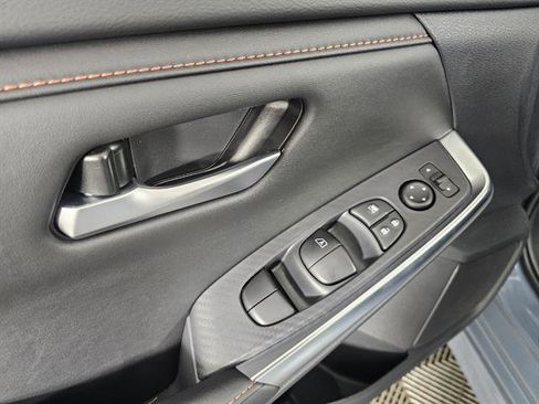 New 2025 Nissan Sentra SR FWD image 37