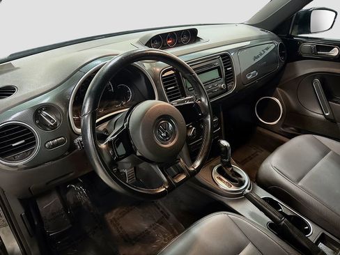 Used 2013 Volkswagen Beetle 2.0T image 10