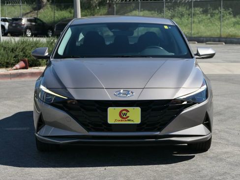 Certified 2023 Hyundai Elantra SEL w/ Convenience Package image 8