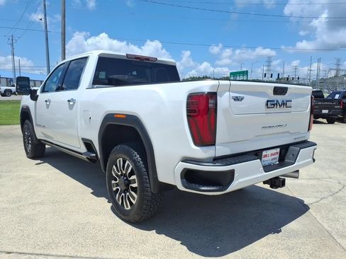 Used 2025 GMC Sierra 2500 Denali Ultimate AWD/4WD image 5