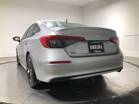 Used 2024 Honda Civic Sport image 5