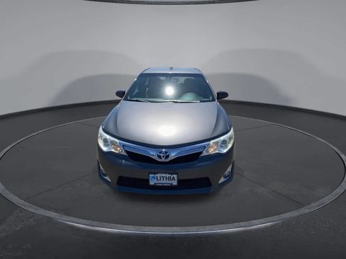 Used 2013 Toyota Camry XLE FWD image 3
