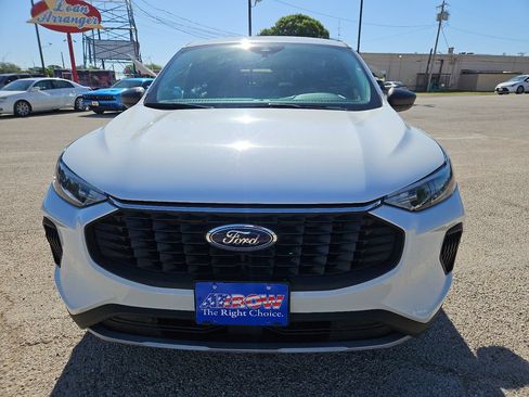 Used 2024 Ford Escape Active FWD image 3