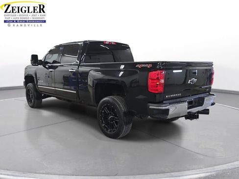Used 2016 Chevrolet Silverado 2500 LTZ w/ Duramax Plus Package AWD/4WD image 7