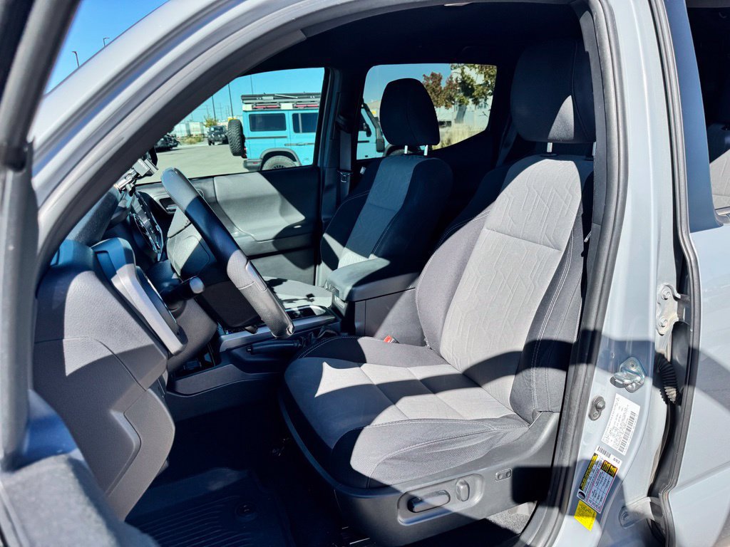 Used 2021 Toyota Tacoma TRD Off-Road AWD/4WD image 9