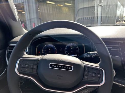 New 2024 Jeep Wagoneer 4WD w/ Convenience Group I image 18