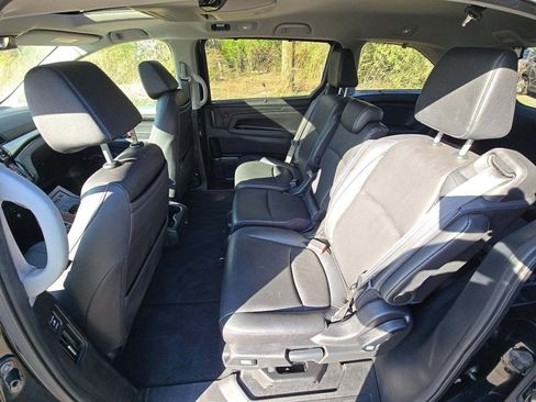 Used 2023 Honda Odyssey Touring image 11