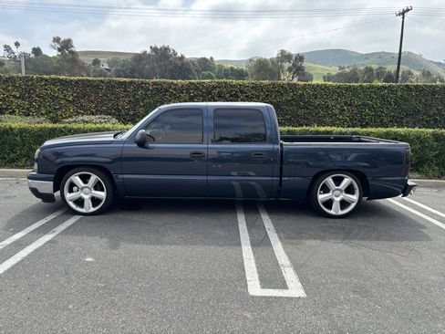 Used 2007 Chevrolet Silverado 1500 LT w/ Onstar Plus Package image 8