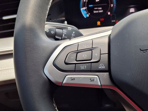 New 2026 Volkswagen Tiguan SE image 18