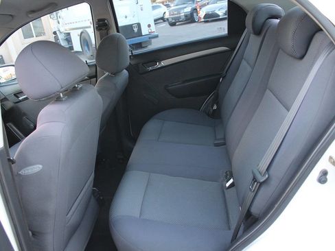Used 2007 Chevrolet Aveo LS FWD image 24