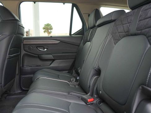 Used 2026 Honda Pilot Elite image 14