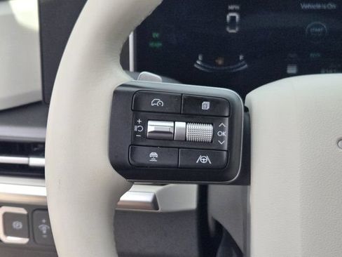 Certified 2026 Hyundai Santa Fe SE FWD image 27