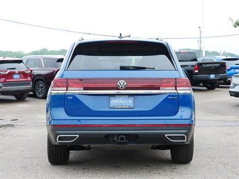 Certified 2025 Volkswagen Atlas SE image 6
