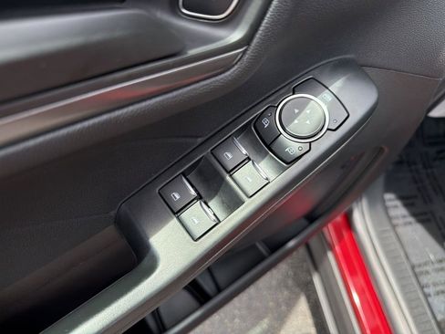 Used 2025 Ford Escape Active AWD/4WD image 15