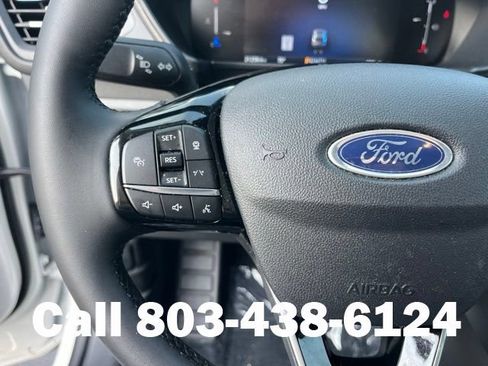 Used 2025 Ford Escape SE FWD image 21